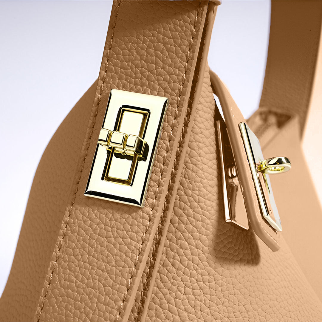 <tc>Delia ショルダーバッグ</tc>