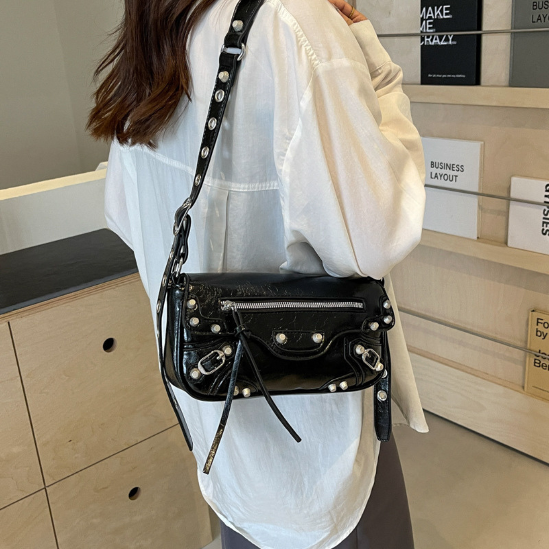 <tc>Capri ショルダーバッグ</tc>