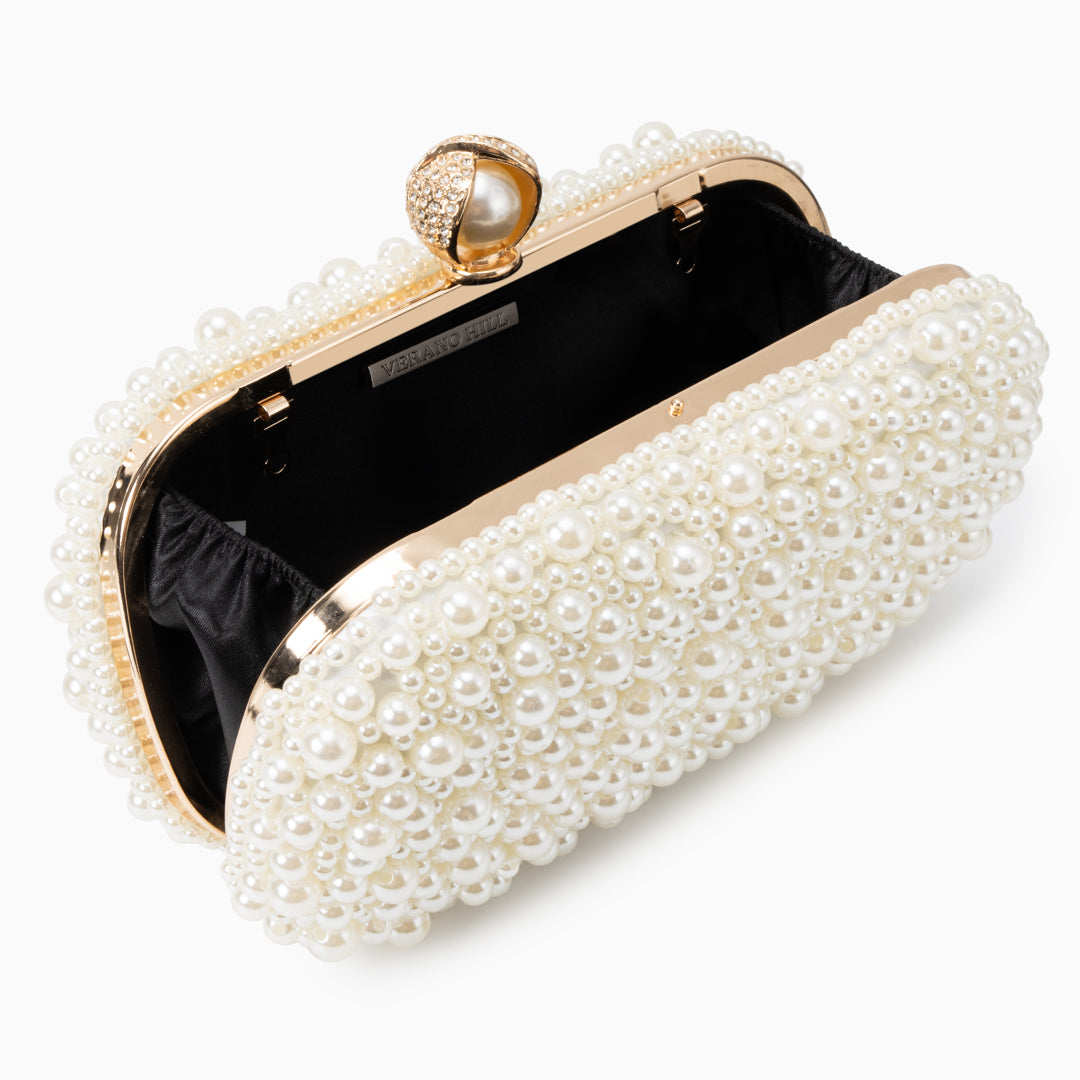 <tc>Chantal パールクラッチバッグ
</tc>