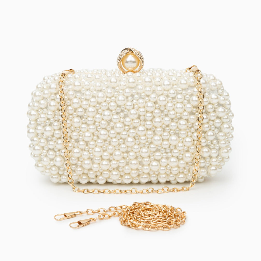 <tc>Chantal パールクラッチバッグ
</tc>