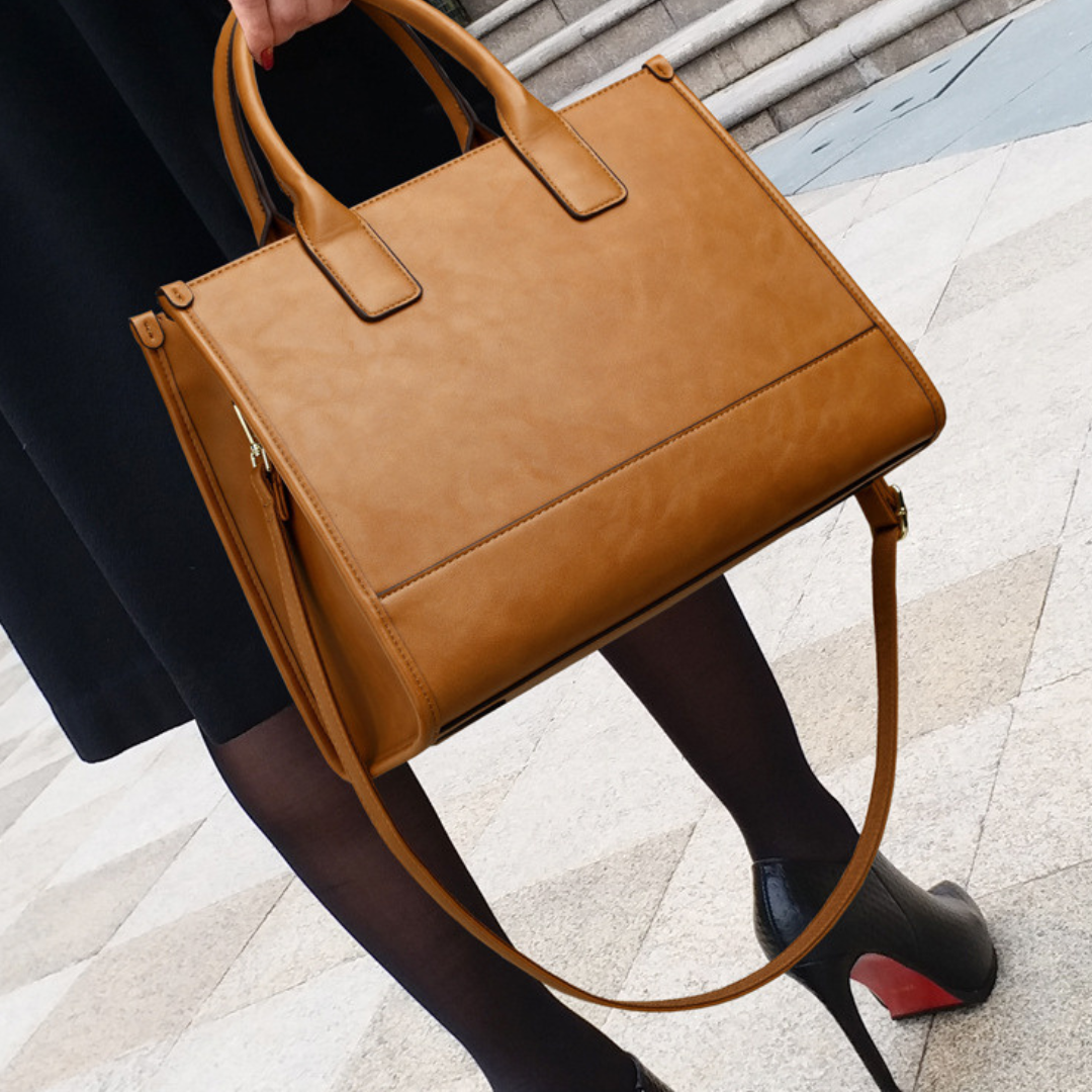 Chloe Structured Tote Bag (NL)