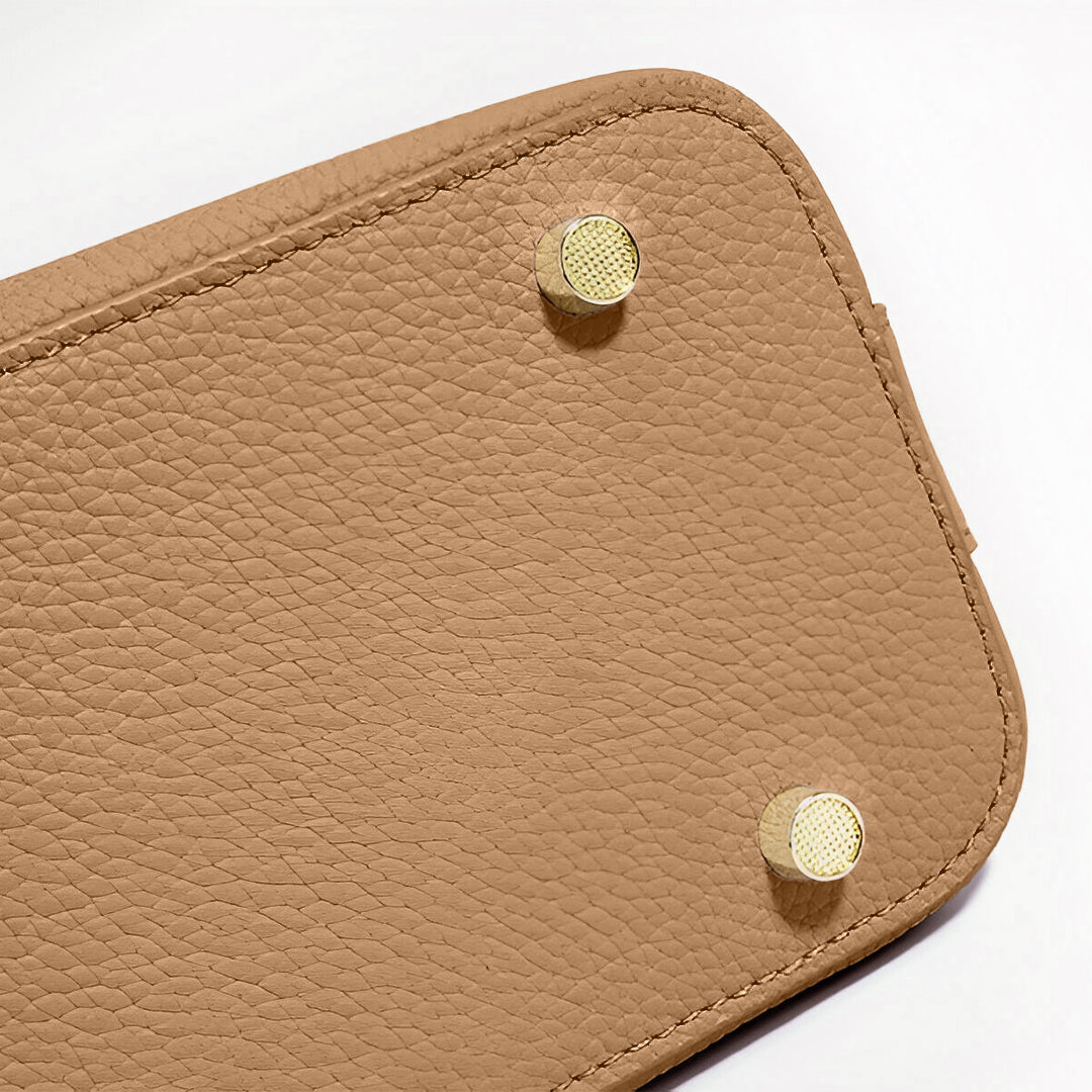<tc>Delia ショルダーバッグ</tc>