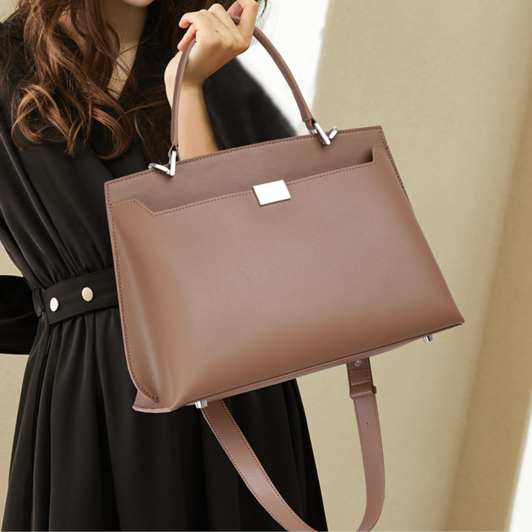 <tc>Dalphine ソフトストラクチャー レザートート</tc>